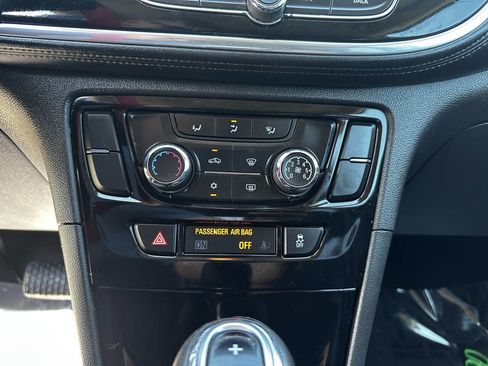 Used 2019 Buick Encore Preferred image 17