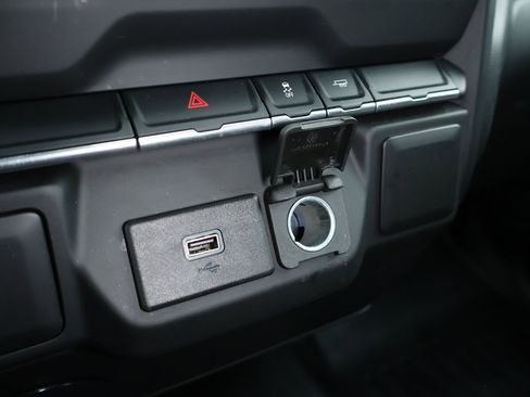 Used 2019 Chevrolet Silverado 1500 Custom w/ Infotainment Package image 17