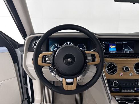 Used 2019 Rolls-Royce Cullinan image 10