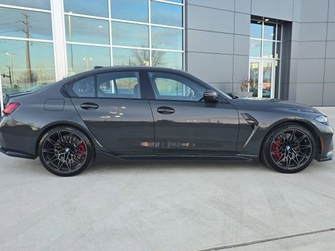 Used 2022 BMW M3 image 2
