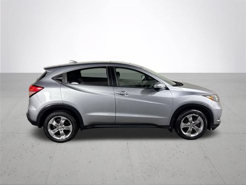 Used 2017 Honda HR-V EX image 5