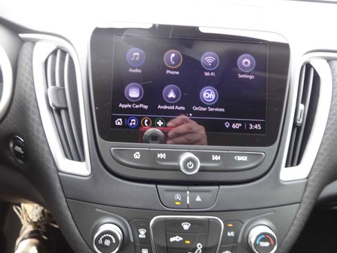 Used 2021 Chevrolet Malibu LS image 13