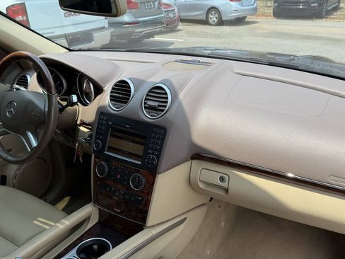 Used 2012 Mercedes-Benz GL 450 4MATIC image 16