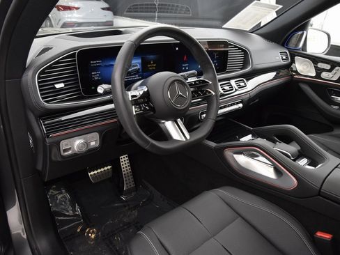 Used 2025 Mercedes-Benz GLS 450 4MATIC image 22