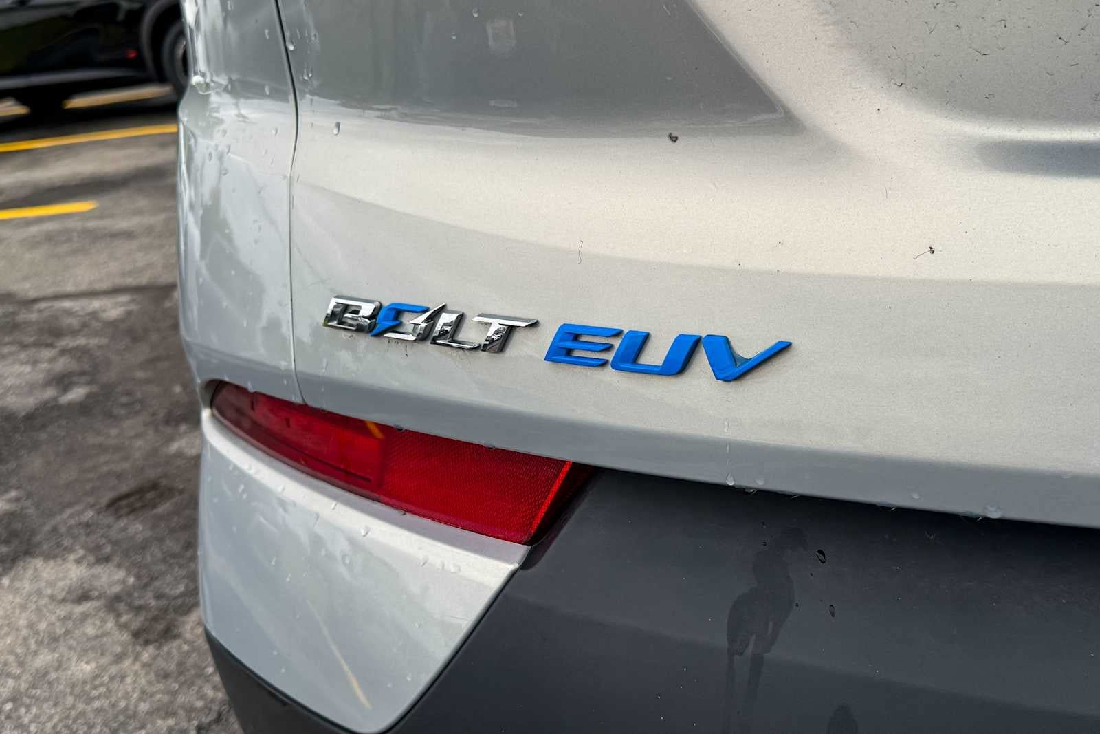 Used 2023 Chevrolet Bolt EUV LT w/ Driver Confidence Package FWD image 13