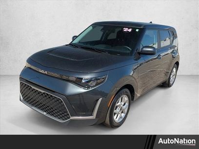 Used 2025 Kia Soul LX w/ LX Technology Package