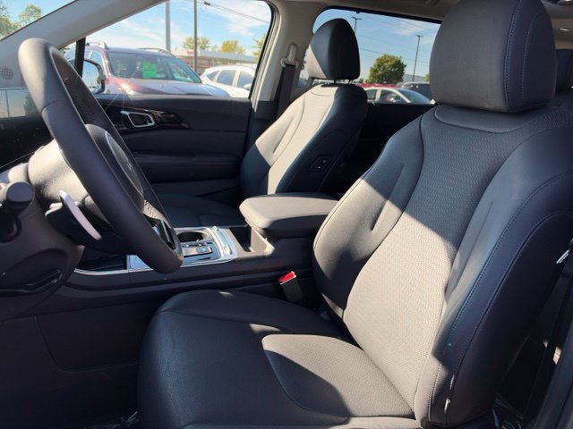 Used 2025 Kia Carnival SX Prestige FWD image 29