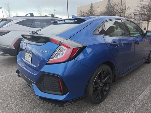 Used 2017 Honda Civic Sport image 3