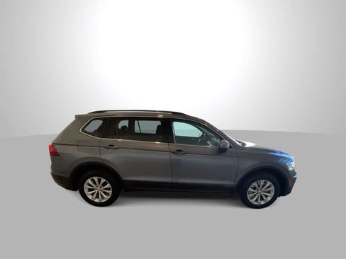 Used 2019 Volkswagen Tiguan SE image 9