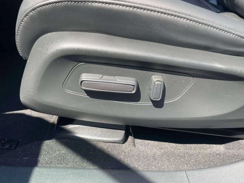 Certified 2024 Honda HR-V EX-L image 19