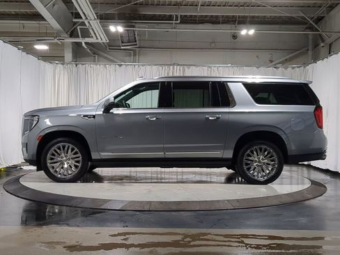 Used 2023 GMC Yukon XL Denali w/ Max Trailering Package image 11