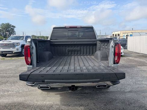 Used 2024 GMC Sierra 1500 SLT w/ SLT Premium Plus Package AWD/4WD image 12