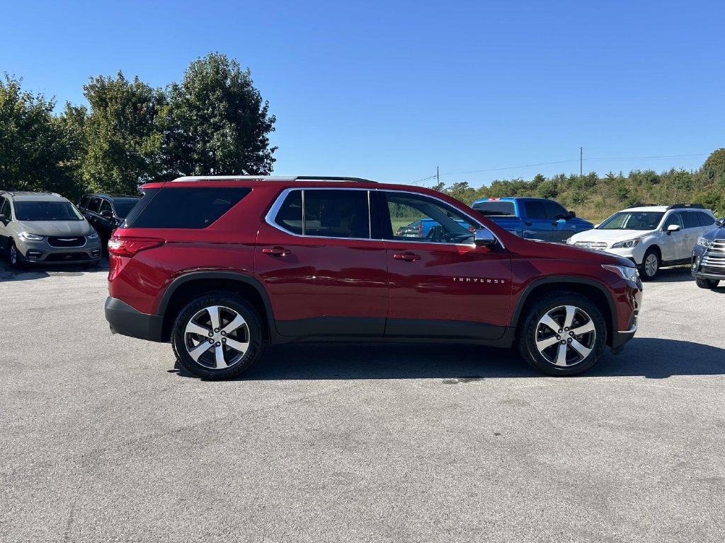 Used 2018 Chevrolet Traverse LT FWD image 8