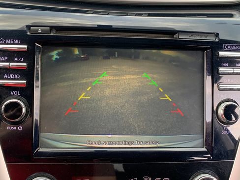 Used 2018 Nissan Murano SV FWD image 23