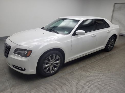 Used 2014 Chrysler 300 S AWD/4WD image 2