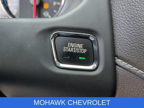 Used 2023 GMC Acadia Denali w/ Denali Ultimate Package AWD/4WD image 18