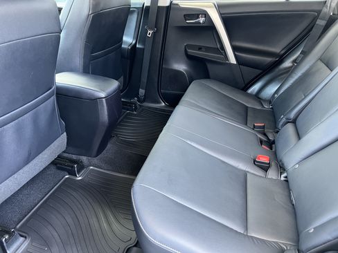 Used 2015 Toyota RAV4 Limited w/ Technology Package AWD/4WD image 17
