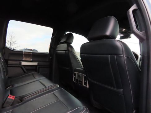 Used 2022 Ford F250 Lariat w/ Chrome Package image 51