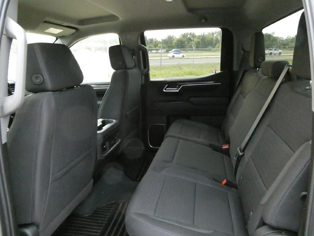 New 2026 Chevrolet Silverado 1500 RST w/ Z71 Off-Road Package AWD/4WD image 15