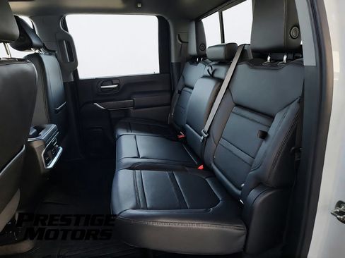 Used 2022 GMC Sierra 3500 Denali w/ Denali Ultimate Package AWD/4WD image 29