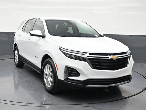 Used 2024 Chevrolet Equinox LT FWD image 8