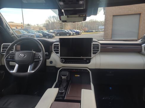 Certified 2023 Toyota Sequoia Capstone image 18