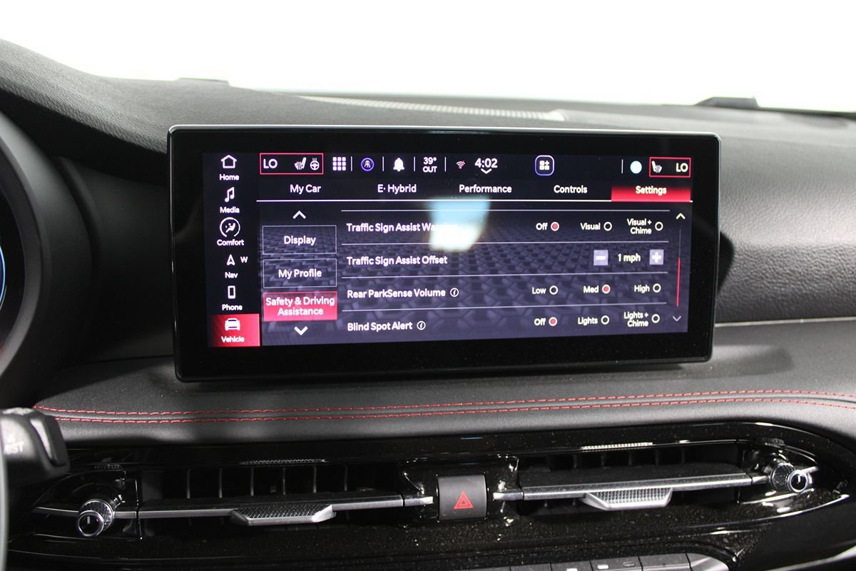 Used 2024 Dodge Hornet R/T Plus w/ R/T Blacktop Package AWD/4WD image 27