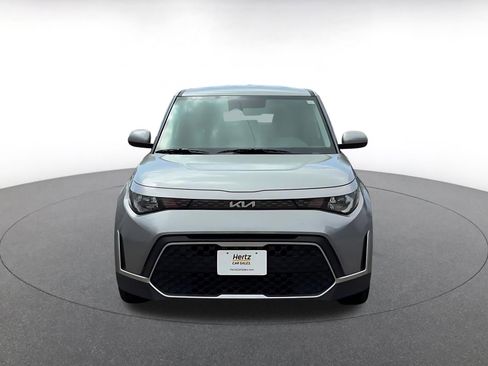 Used 2025 Kia Soul LX w/ LX Technology Package image 4
