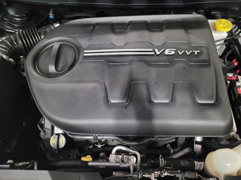 Used 2019 Jeep Cherokee Limited w/ Trailer Tow Group image 30