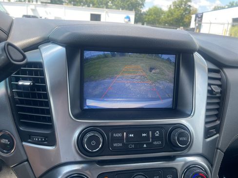 Used 2015 Chevrolet Suburban LT AWD/4WD image 15