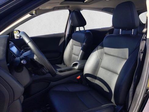 Used 2018 Honda HR-V EX-L image 16