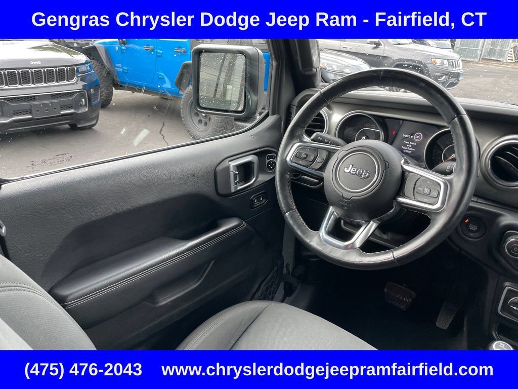 Used 2018 Jeep Wrangler Unlimited Sahara AWD/4WD image 54