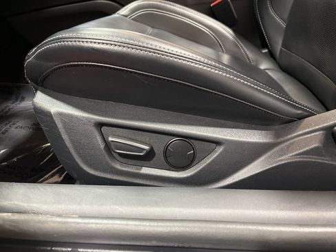 Used 2024 Ford Mustang Premium image 17