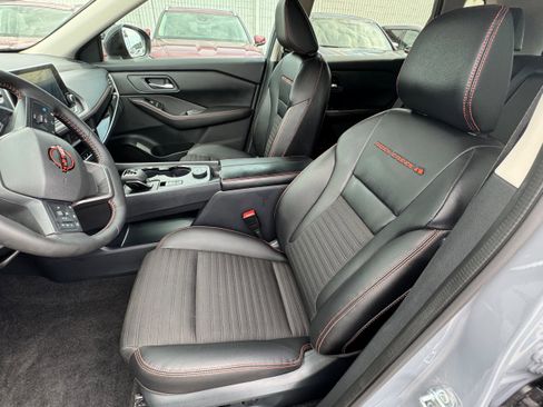 Used 2025 Nissan Rogue Rock Creek image 11