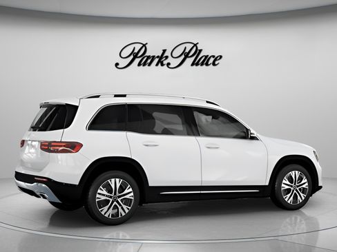 Used 2026 Mercedes-Benz GLB 250 image 23