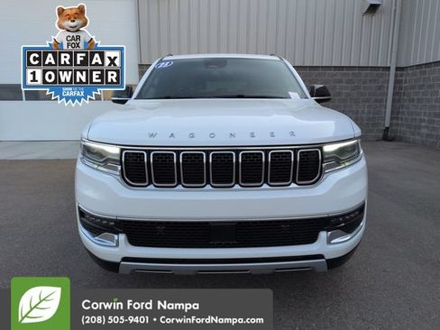 Used 2023 Jeep Wagoneer Series II AWD/4WD image 8
