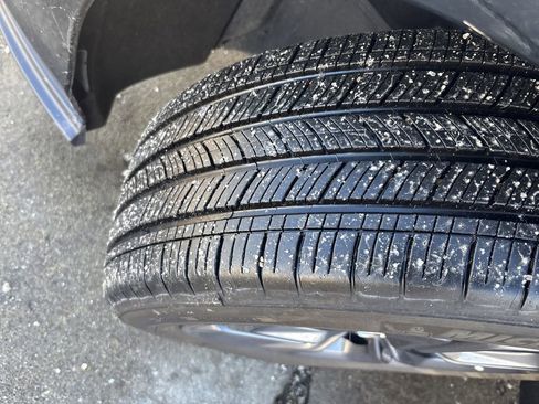 Used 2023 Honda Accord EX image 33