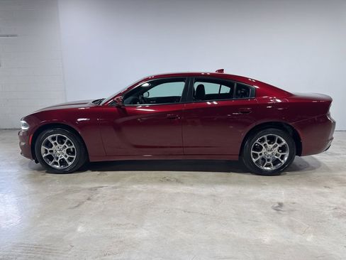 Used 2017 Dodge Charger SXT w/ AWD Plus Group image 4