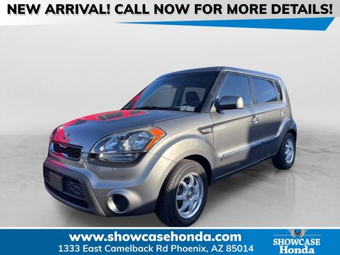 Used 2013 Kia Soul FWD image 1