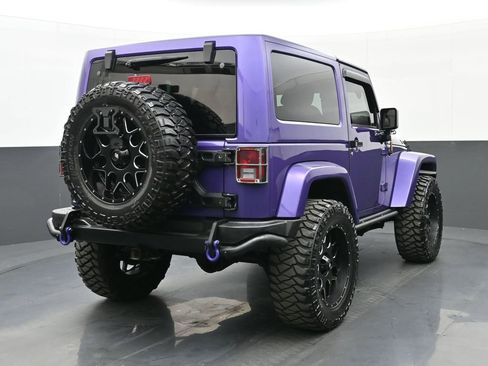 Used 2017 Jeep Wrangler Sahara image 3