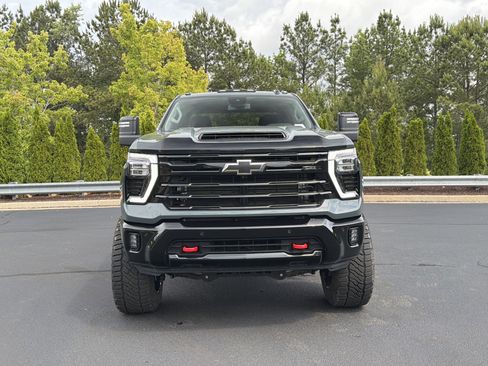 Used 2025 Chevrolet Silverado 2500 LT w/ Trail Boss Package AWD/4WD image 11