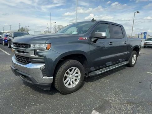 Used 2021 Chevrolet Silverado 1500 LT w/ Diesel Off-Road Package AWD/4WD image 4