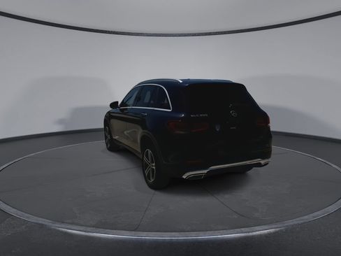 Used 2021 Mercedes-Benz GLC 300 image 7