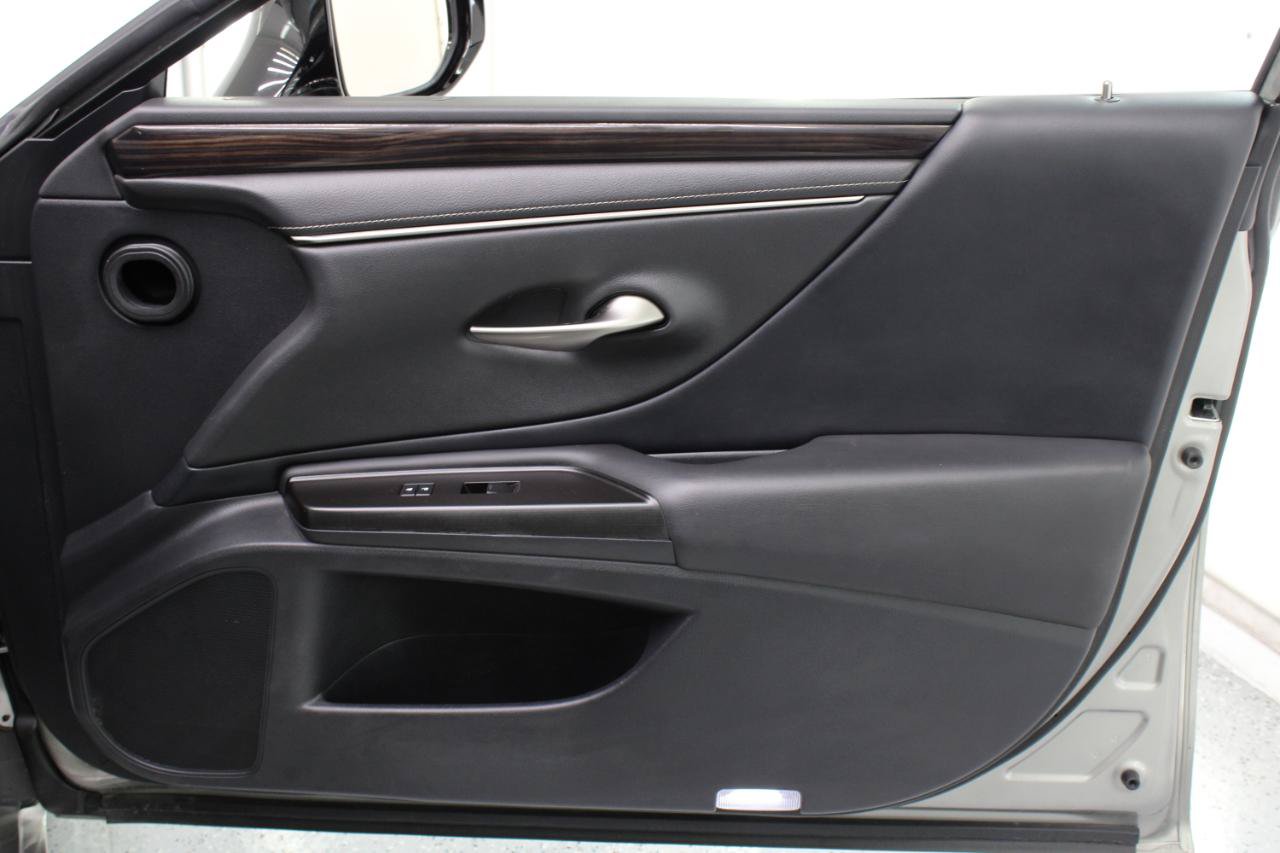 Used 2019 Lexus ES 350 w/ Premium Package FWD image 46