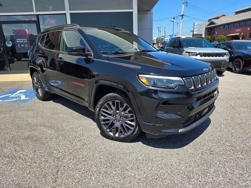 Used 2022 Jeep Compass High Altitude AWD/4WD image 2