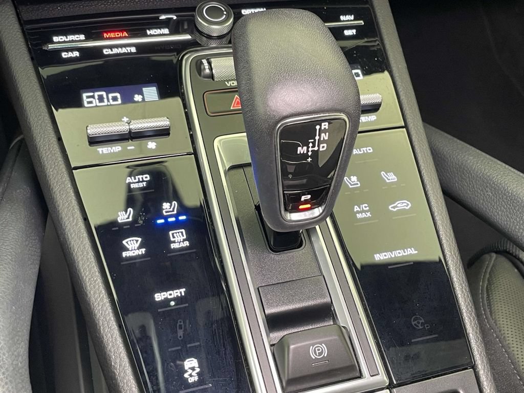Certified 2023 Porsche Cayenne AWD/4WD image 34