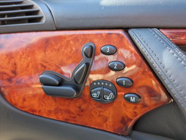 Used 2005 Mercedes-Benz CL 65 AMG image 25