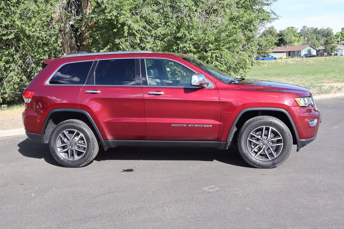 Used 2021 Jeep Grand Cherokee Limited AWD/4WD image 3