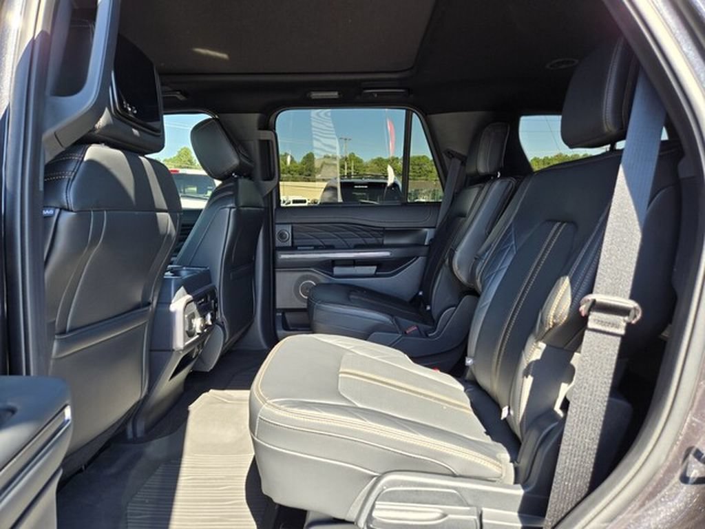 Certified 2024 Ford Expedition Platinum AWD/4WD image 13