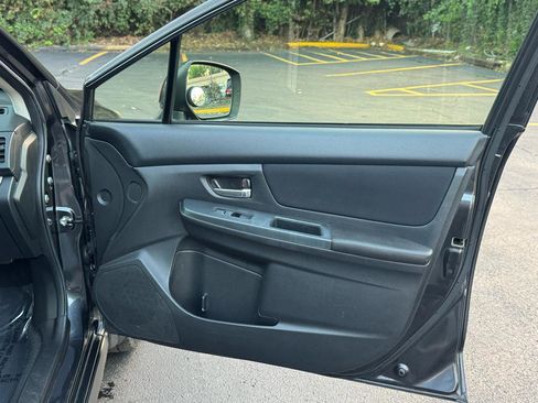 Used 2014 Subaru Crosstrek 2.0i Premium w/ Moonroof Package image 22